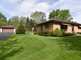3613 S 159th St, New Berlin, WI 53151