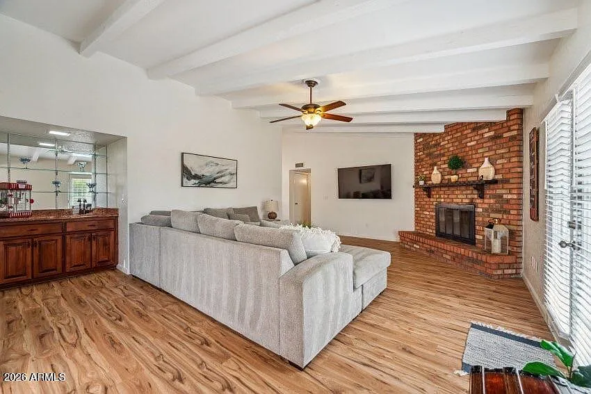 4 bed, 2.0 bath, 2345 sqft, $3,898 — Photo 3