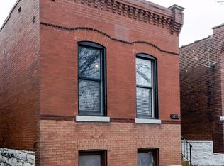 3330 S Compton Ave, Saint Louis, MO 63118