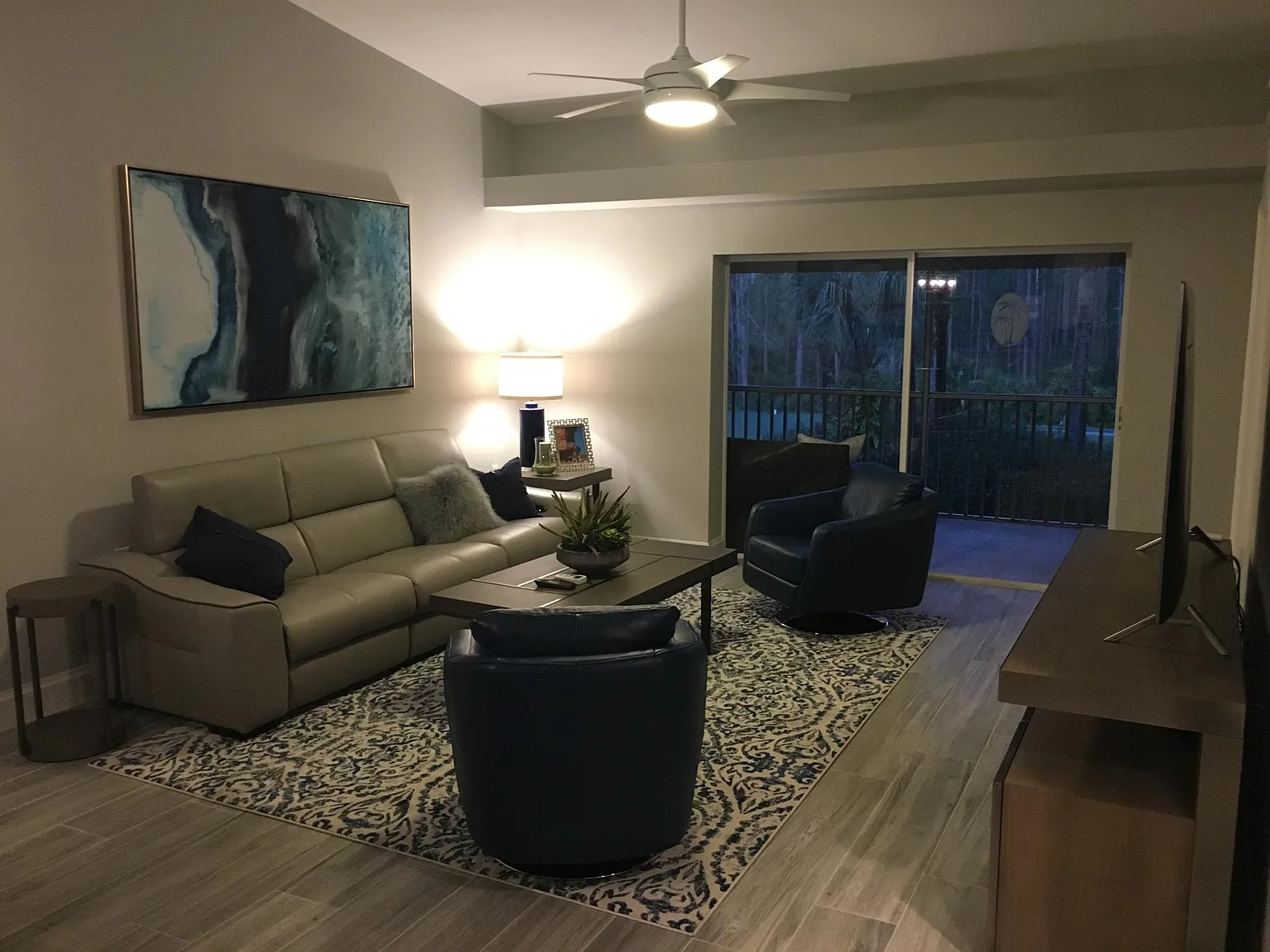 2 bed, 1441 sqft, $5,000 — Photo 3