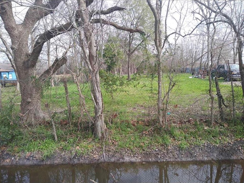 2nd image of 5518 Sheppard Rd