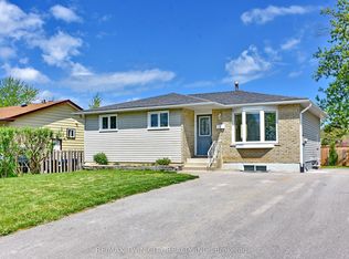 8 Rhonda Rd #2, Collingwood, ON L9Y4G4