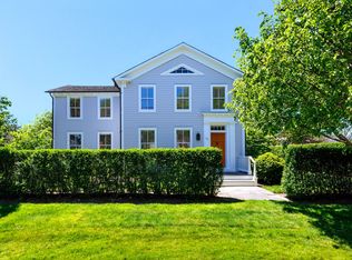 15 Glover St, Sag Harbor, NY 11963