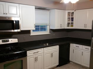 4545 Pilgrim Ln, Upper Chichester, PA 19061