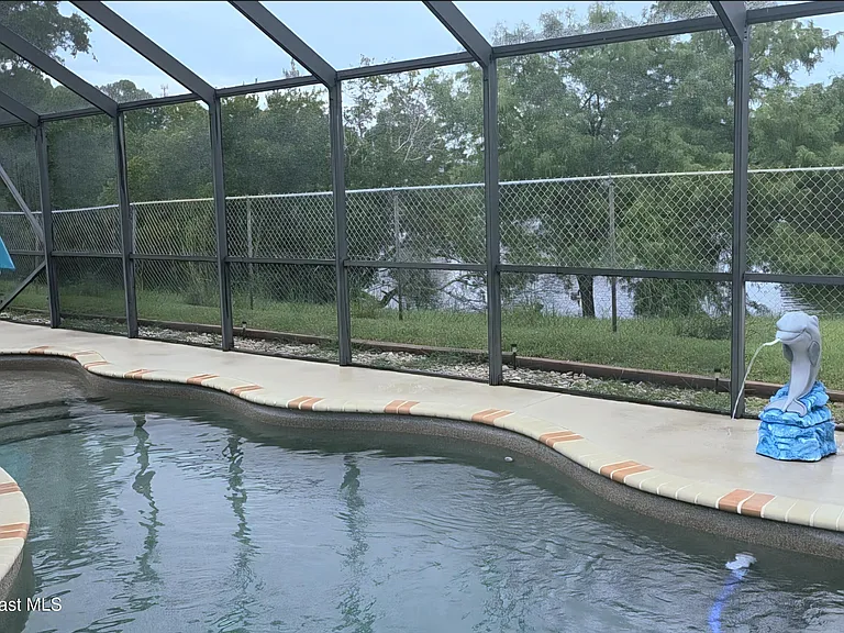 870 Spirea Dr — Photo 25