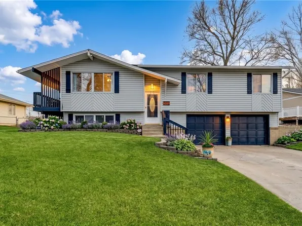 309 NE 88th Ter, Kansas City, MO 64155