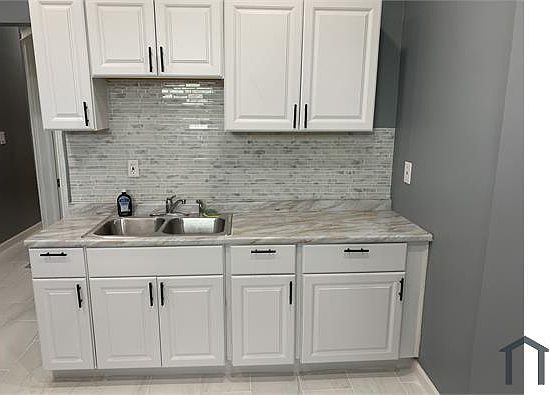1st image of 7113 S University Ave APT 1