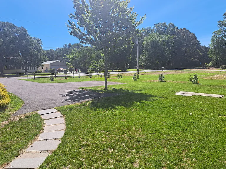 20416 Hopkins Rd — Photo 13