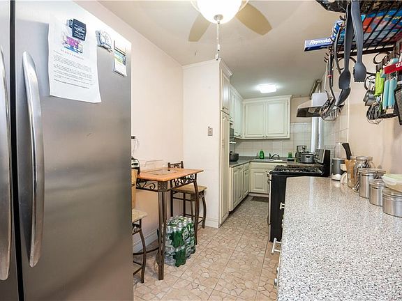 3rd image of 3535 Kings College Pl APT 1L