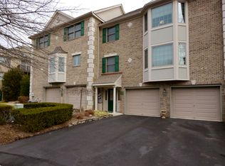 521 Linderman Ln, Montvale, NJ 07645