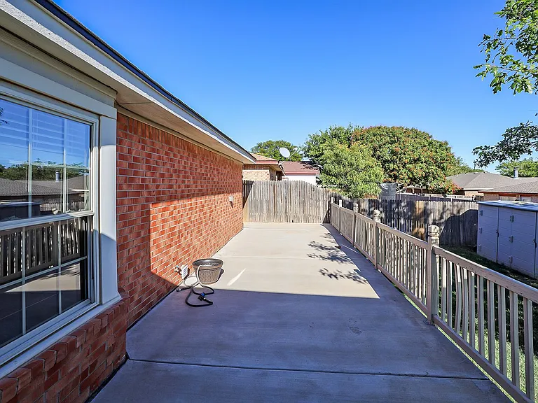 2905 Salem Dr — Photo 27