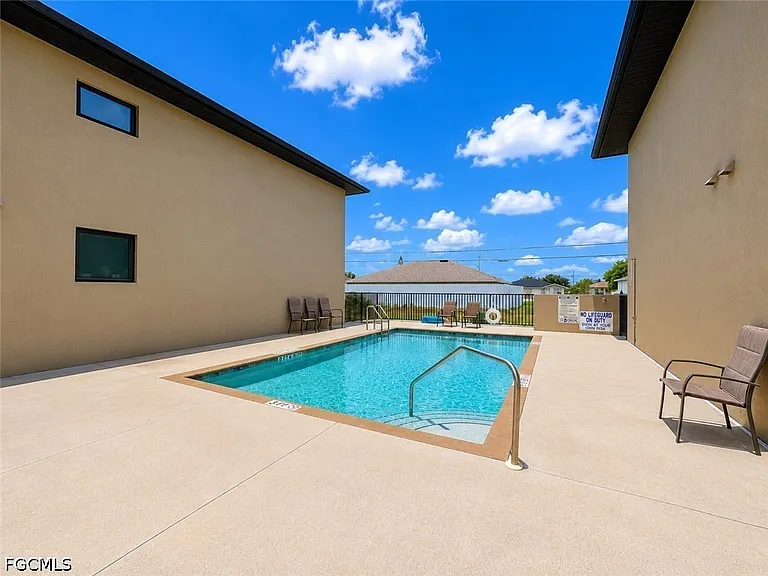 4109 SW 8th Pl #201 — Photo 15