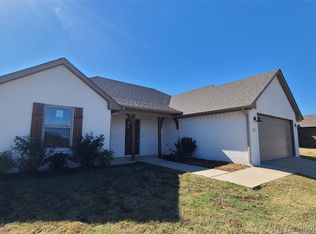 690 Grand Pl, Mannford, OK 74044