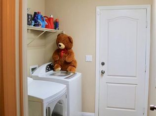 6908 Greenery Ct, Las Vegas, NV 89130