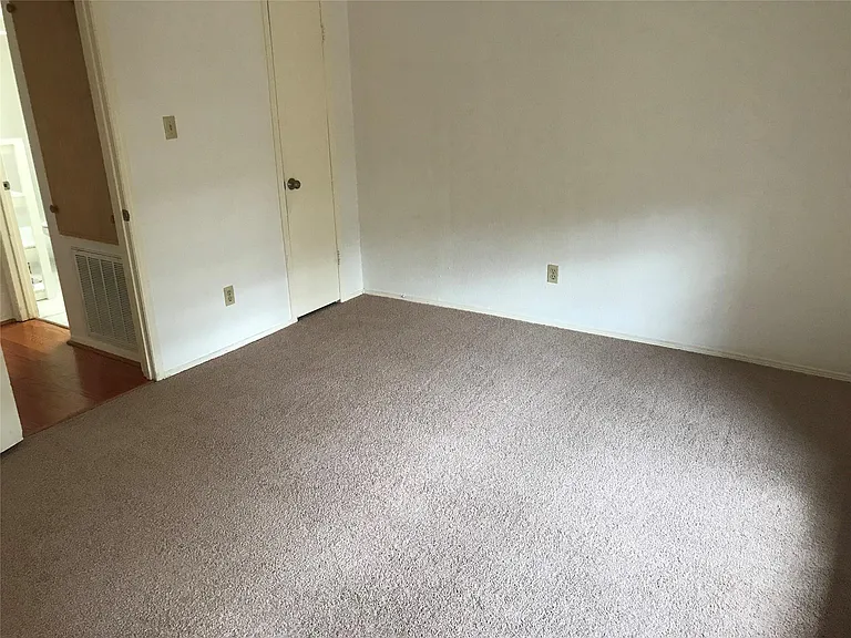 12633 Memorial Dr #106 — Photo 10