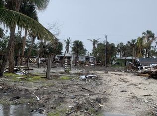 123 Bayview Ave, Fort Myers Beach, FL 33931