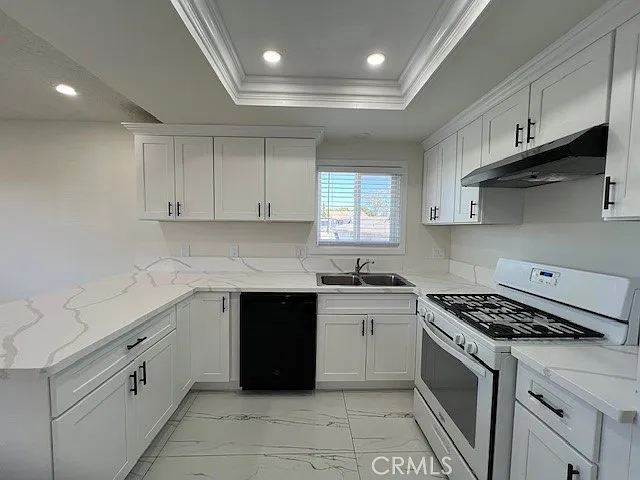 7891 Ellis Ave — Photo 1