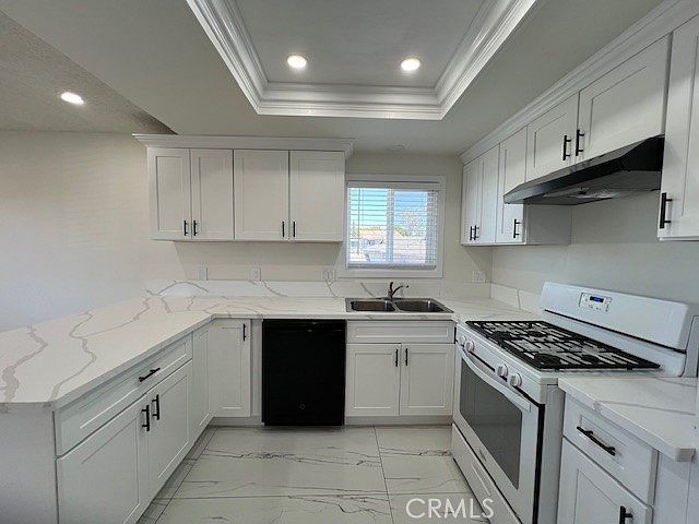 1st image of 7891 Ellis Ave