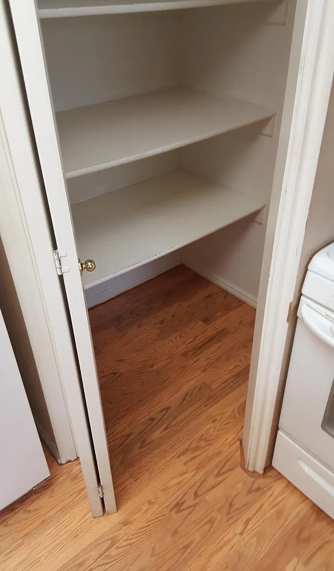 3 bed, 1400 sqft, $770 — Photo 4