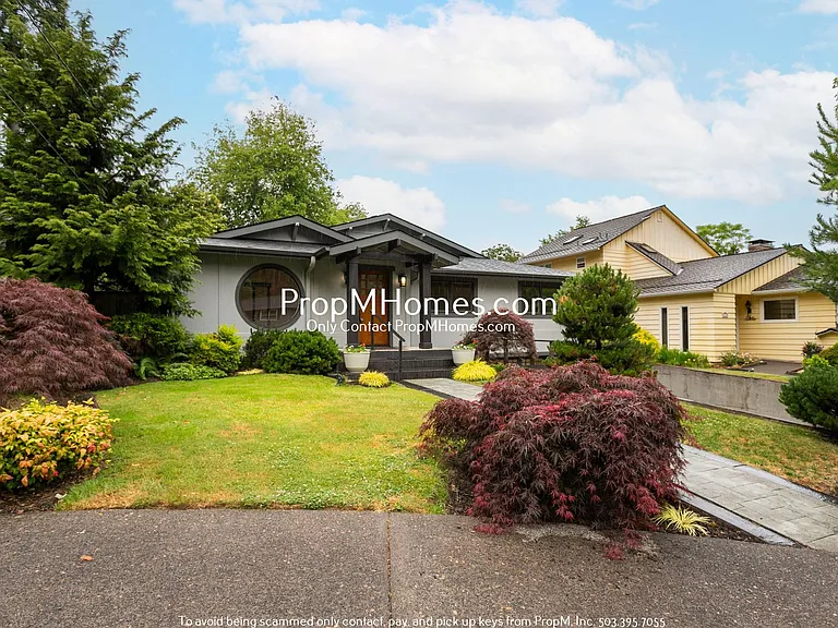 1112 Erickson St — Photo 32
