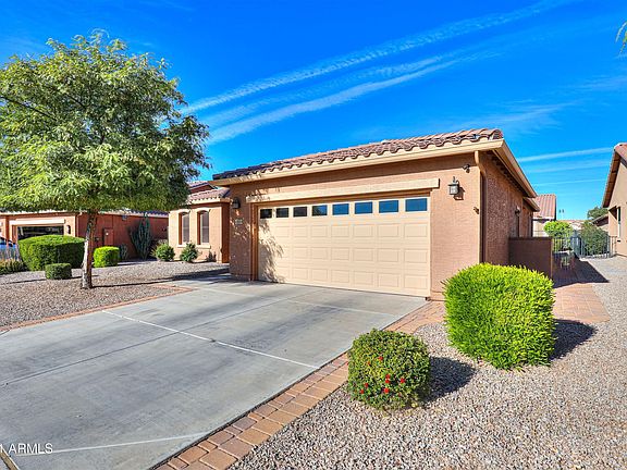 4th image of 2610 E San Simeon Dr