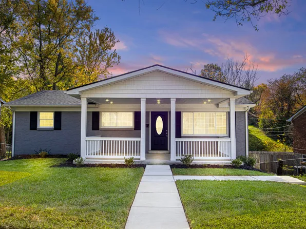 1320 Ox Hill Dr, Lexington, KY 40517