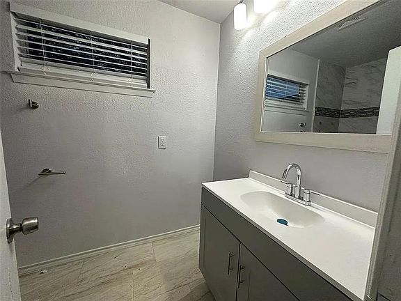 2nd image of 11949 Hoblitzelle Dr