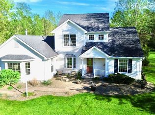 62 Rockaway Dr, Rome, OH 44085