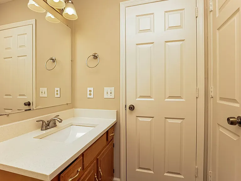1610 Cedar Tree Ln — Photo 14