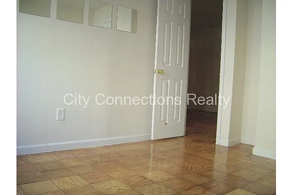 Rented by City Connections Realty | media 14