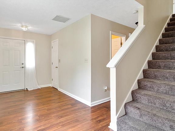 3rd image of 10426 Northern Dancer Dr