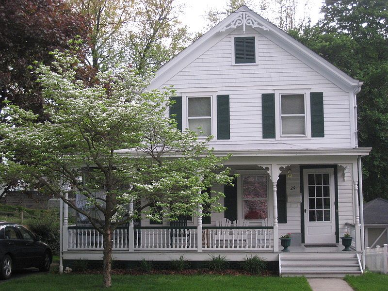 1st image of 29 Hudson Ave
