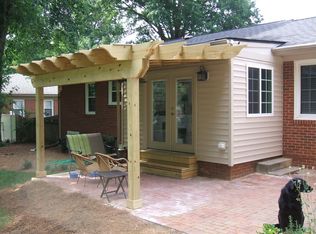 104 Kirk Rd, Greensboro, NC 27455