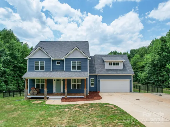 1293 Rhyne Rd, Clover, SC 29710