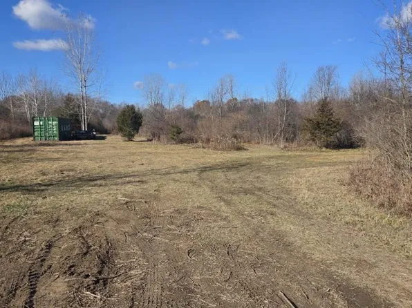 11315 N Great Barrington Dr, Holly, MI 48442
