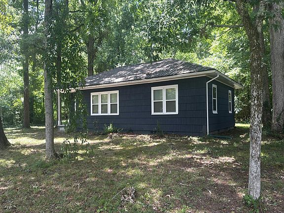 2nd image of 150 Kile Lake Rd SE