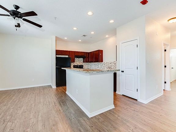 3rd image of 1914 Dartmouth Ave #2022
