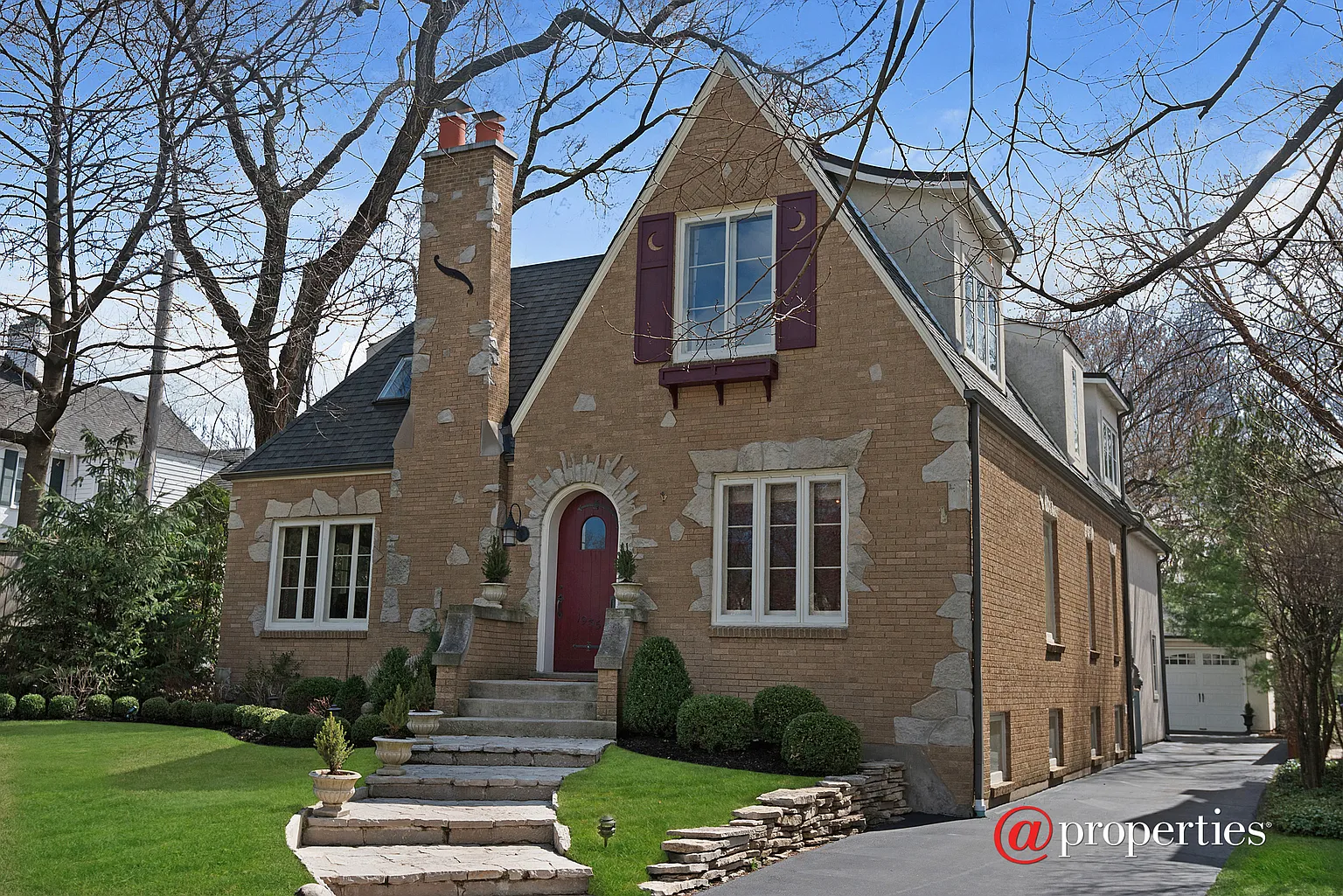 1935 Kenilworth Ave photo 1
