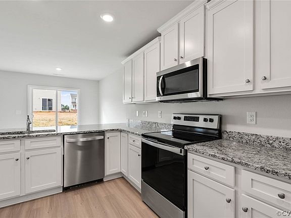 3rd image of 17170 Russell Coghill St