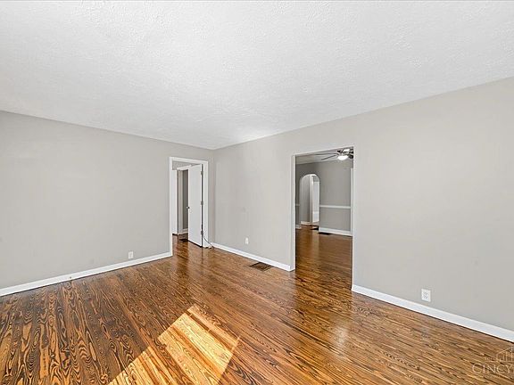 4th image of 948 Nordyke Rd