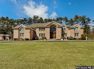 224 Brookville Rd, Muttontown, NY 11545