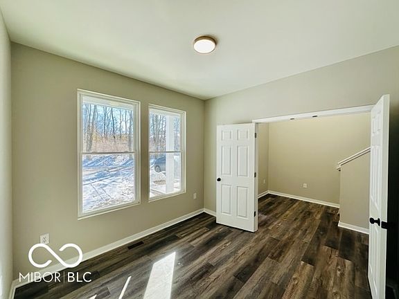 4th image of 1644 Hunting Horn Cir