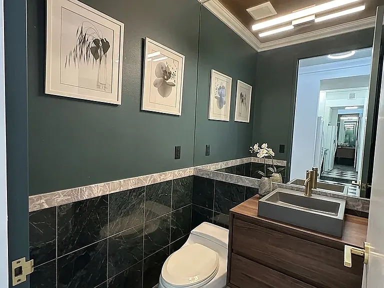 250 E 54th St #23C — Photo 8