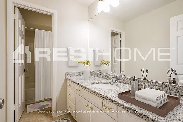 428 Raintree Pl — Photo 11