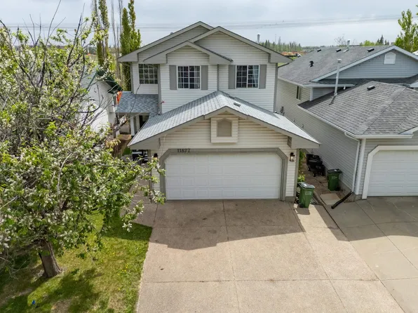 11827 8th Ave NW, Edmonton, AB T6J 6Z9