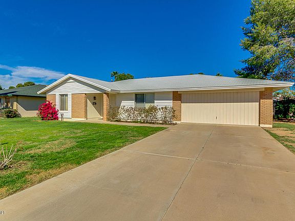 3rd image of 4132 W VOGEL Avenue