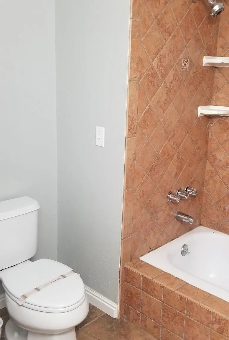 2 bed, 864 sqft, $1,400 — Photo 3