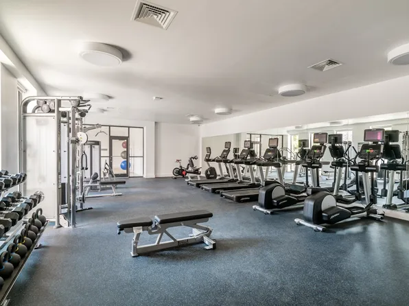 310 Clarkson Avenue image 16 of 26