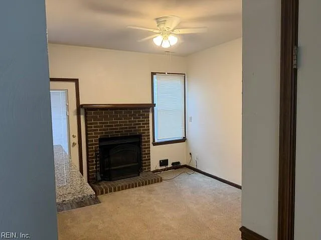 3 bed, 2.5 bath, 1280 sqft, $1,875 — Photo 3