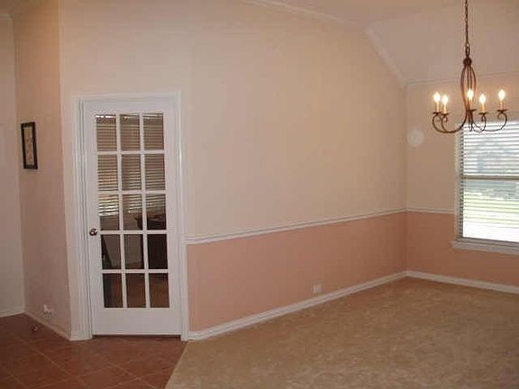4th image of 4305 Oak Bluff Ln